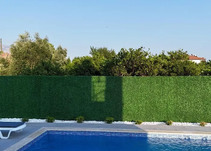 Royal Garden Villa